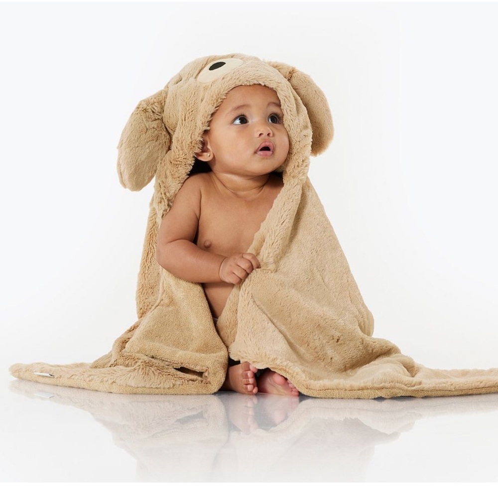 NWOT Pottery Barn Kids Faux Fur Labradoodle hooded towel
